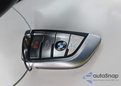 2020 BMW 750I xDrive z USA, uszkodzony, nr VIN WBA7U2C05LGM26656